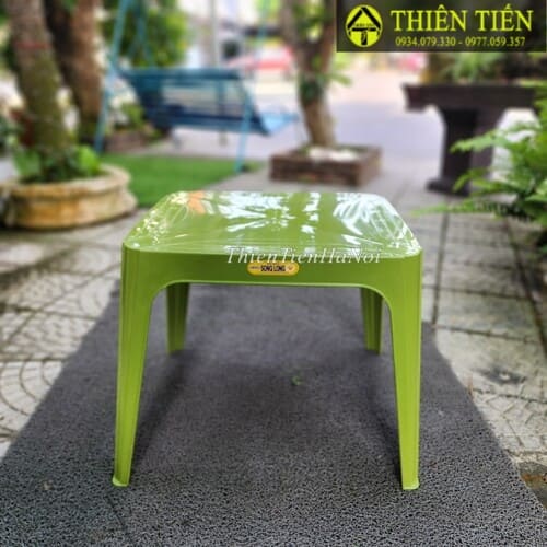 Bàn nhựa cho bé mầm non hình vuông S013NA đang giảm giá bất ngờ